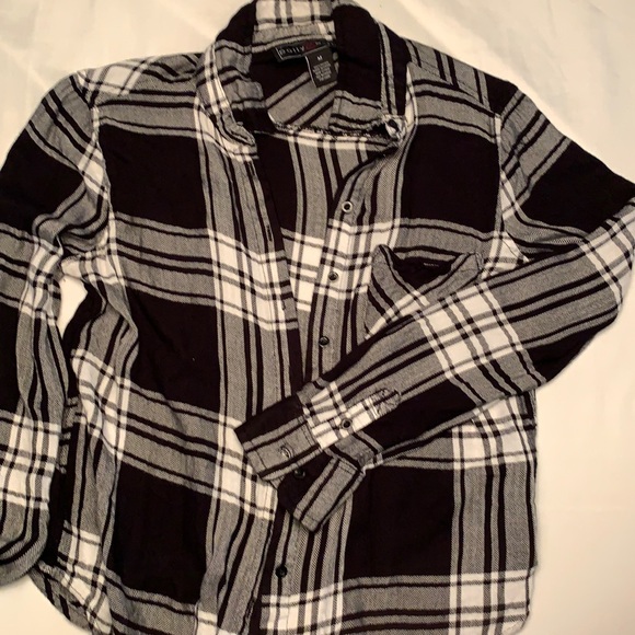 Polly and Esther Button down shirt - Picture 1 of 6